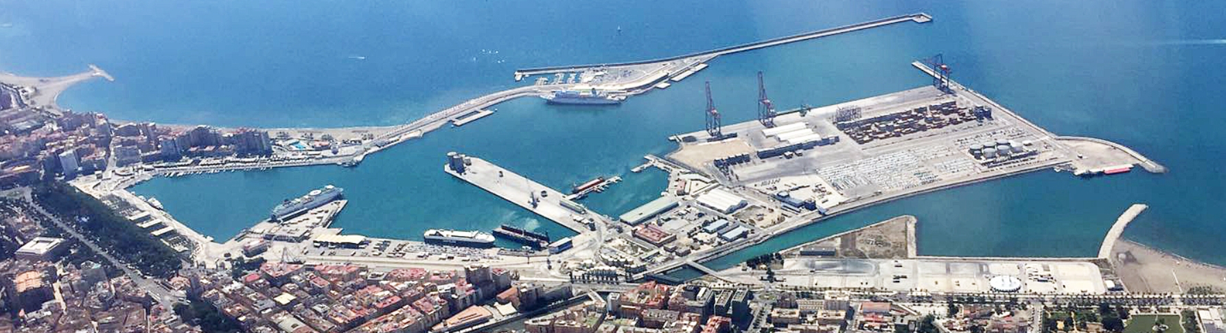 Explora el corazón de Málaga: El muelle 2 puerto de málaga 1